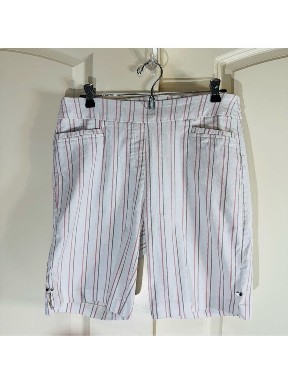 Bell Rose White with Pink and Beige Striped Pull-on Bermuda Shorts Large